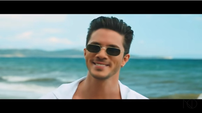 Το «Καλύτερο Σχόλιο τού 2019» έγινε σε βίντεο-κλιπ τού Νίκου Οικονομόπουλου