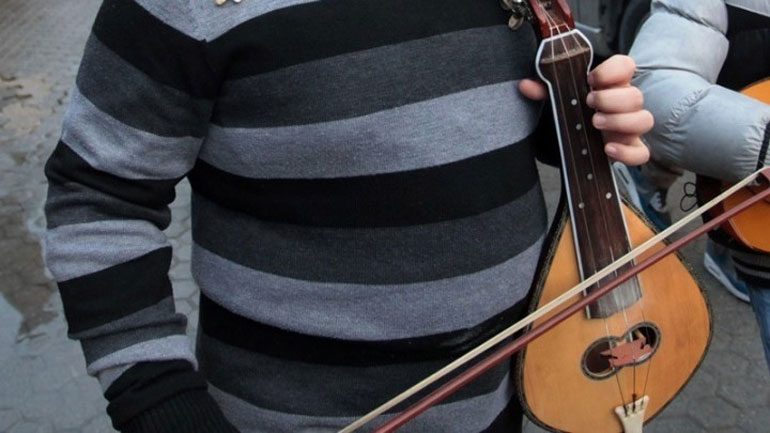 Ηράκλειο: Παραμονή Πρωτοχρονιάς με τη «Βαρέλα» το πρωί και την «Μπουγάτσα» το βράδυ