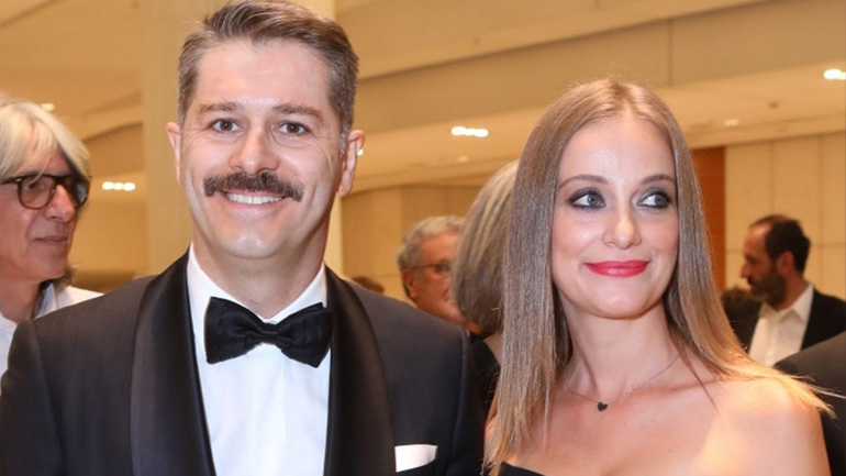 Η δημόσια ερωτική εξομολόγηση του Αλέξανδρου Μπουρδούμη στην Λένα Δροσάκη!