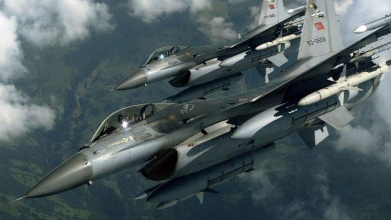 Νέες υπερπτήσεις τουρκικών F-16 πάνω από Οινούσσες και Παναγιά