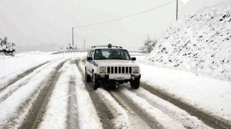 Τροχαία: Ποιοι δρόμοι είναι κλειστοί λόγω κακοκαιρίας – Πού απαιτείται χρήση αλυσίδων