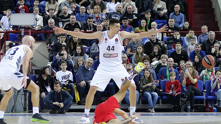 Μήτογλου: «Να χτίσουμε πάνω στη νίκη κόντρα στην ΤΣΣΚΑ Μόσχας»