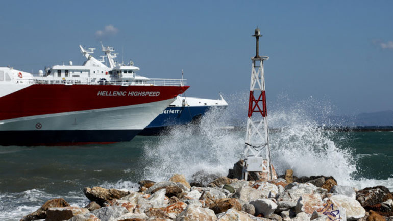 Σταδιακή άρση του απαγορευτικού απόπλου από Πειραιά, Ραφήνα και Λαύριο