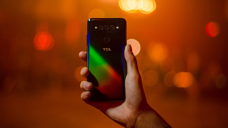 Διαθέσιμο και στην Ελλάδα το smartphone της TCL