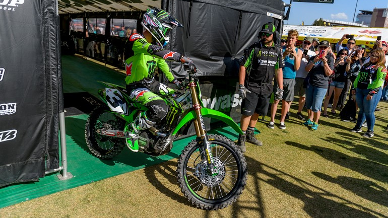 Μισή ώρα με τον κορυφαίο MX & SX rider, Eli Tomac!