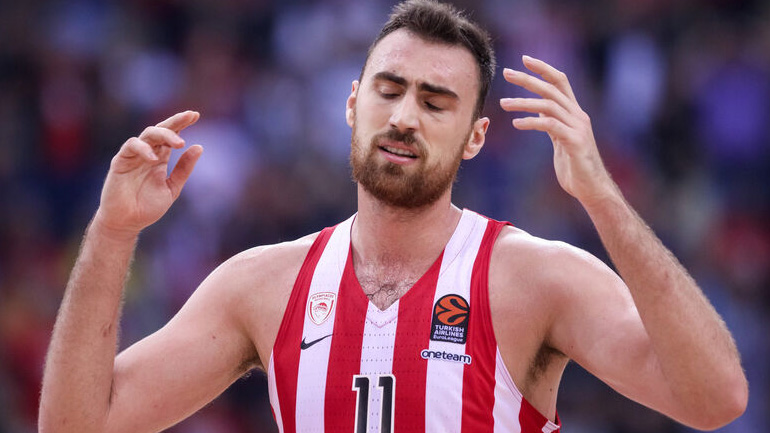 Xάνει τον Μιλουτίνοφ για τρεις εβδομάδες ο Ολυμπιακός