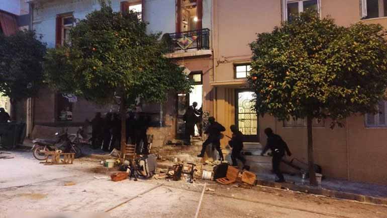 Κουκάκι: Τα εργαστήρια «έδειξαν» άλλους καταληψίες, αλλά όχι τους γιους Ινδαρέ