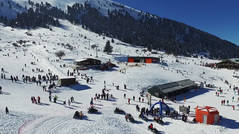 Με προβλήματα η κίνηση στο χιονοδρομικό κέντρο Καλαβρύτων