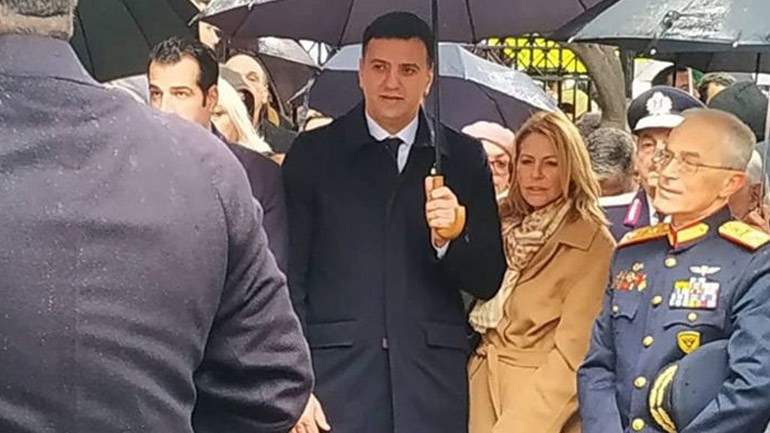 Τζένη Μπαλατσινού – Βασίλης Κικίλιας: Στην τελετή αγιασμού των υδάτων στη Δεξαμενή Κολωνακίου!