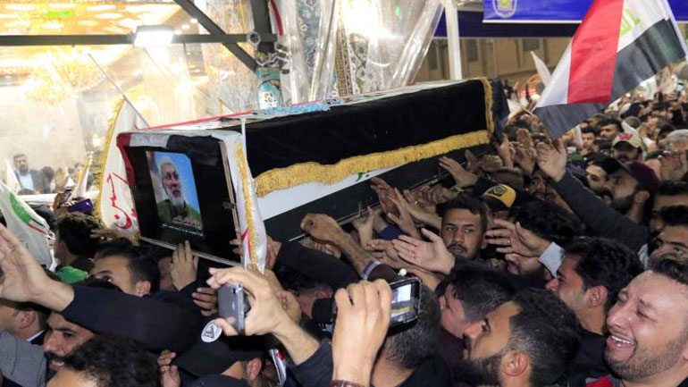 Κηδεία Σουλεϊμανί: Χιλιάδες άνθρωποι έχουν κατακλύσει το κέντρο της Τεχεράνης