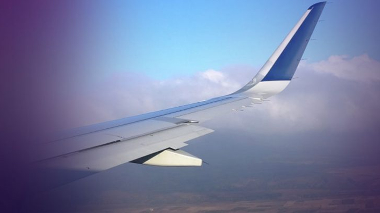 O Ηφαιστίωνας «χτύπησε» τις πτήσεις: Αεροπλάνο επέστρεψε στην Αθήνα λόγω ισχυρών ανέμων