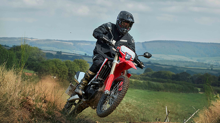Honda CRF450L: Το κιτ της μεταμόρφωσης