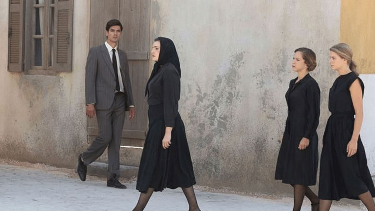 Άγριες Μέλισσες: Θα πει την αλήθεια στην Ελένη ο Λάμπρος;