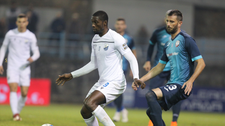 Από τη Λαμία στην Κόνιασπορ ο Τουράμ