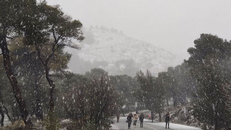 Αποχωρεί σταδιακά ο «Ηφαιστίων»