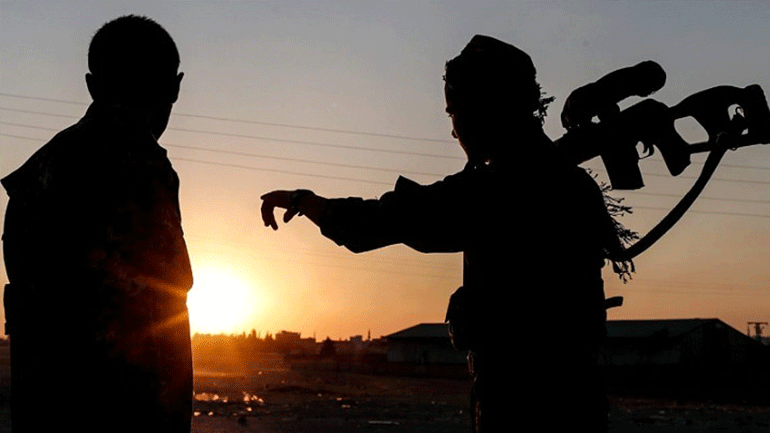 Οι Κούρδοι απελευθερώνουν δεκάδες άνδρες που συνδέονταν με το Ισλαμικό Κράτος