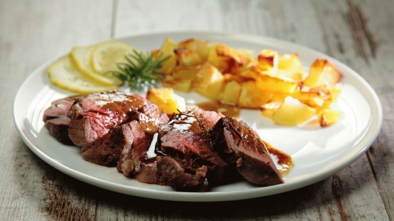 Φιλετάκια μοσχαριού με βαλσάμικο