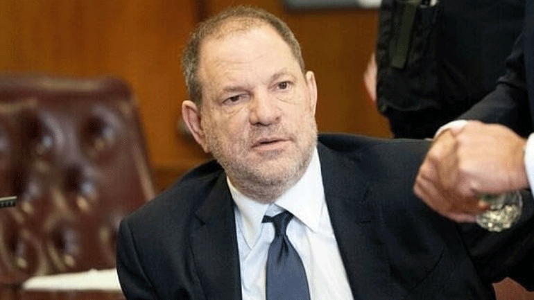 ΗΠΑ: Ο δικαστής απείλησε να στείλει πίσω στη φυλακή τον Χάρβεϊ Ουάινστιν