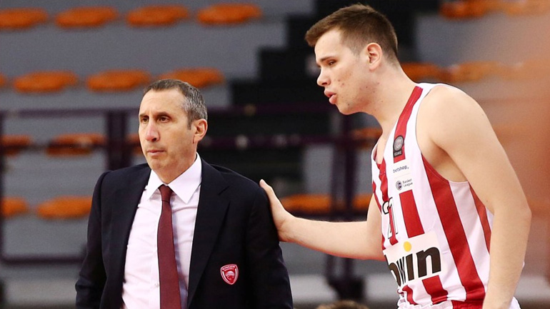 Αγραβάνης: «Ο Μπλατ ήταν ο χειρότερος προπονητής που είχα»