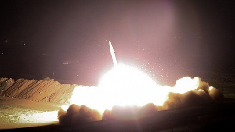 Ιράκ: Τουλάχιστον εννέα ρουκέτες έπληξαν βάση των ΗΠΑ Ιράκ: Τουλάχιστον εννέα ρουκέτες έπληξαν βάση των ΗΠΑ