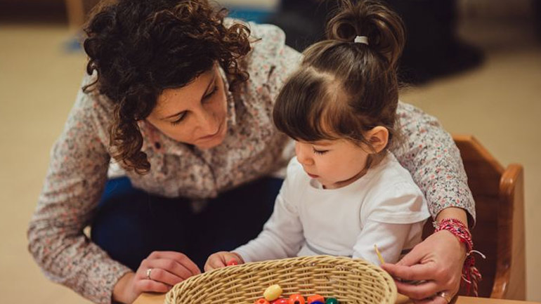 Πώς να βοηθήσετε τα παιδιά σας να αναπτυχθούν γλωσσικά;