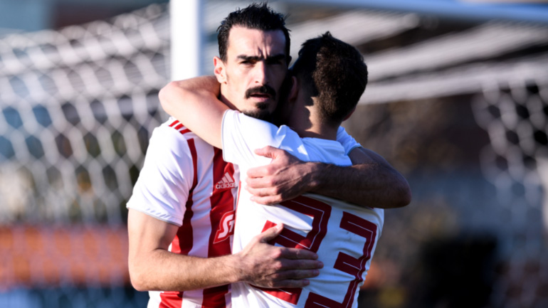 Άνετη νίκη για τον Ολυμπιακό με 2-0 επί της Καλαμάτας Άνετη νίκη για τον Ολυμπιακό με 2-0 επί της Καλαμάτας