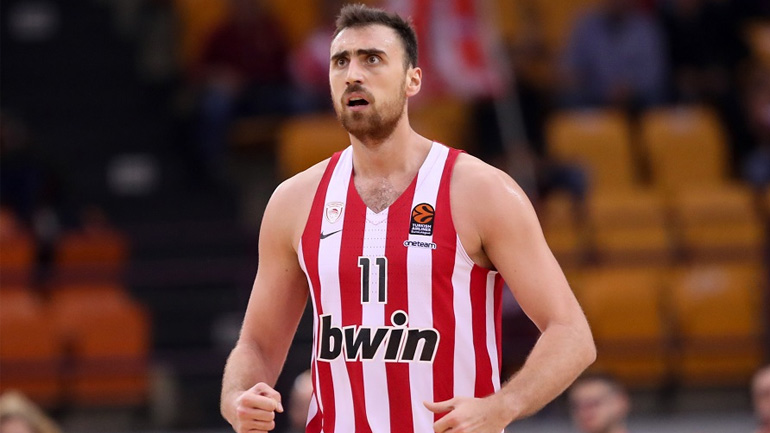 Με Μιλουτίνοφ αναχώρησε για τη Βαλένθια ο Ολυμπιακός