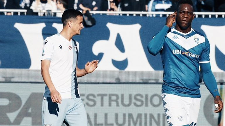 Πρόστιμο 20.000 ευρώ στη Λάτσιο για τα ρατσιστικά συνθήματα κατά του Μπαλοτέλι