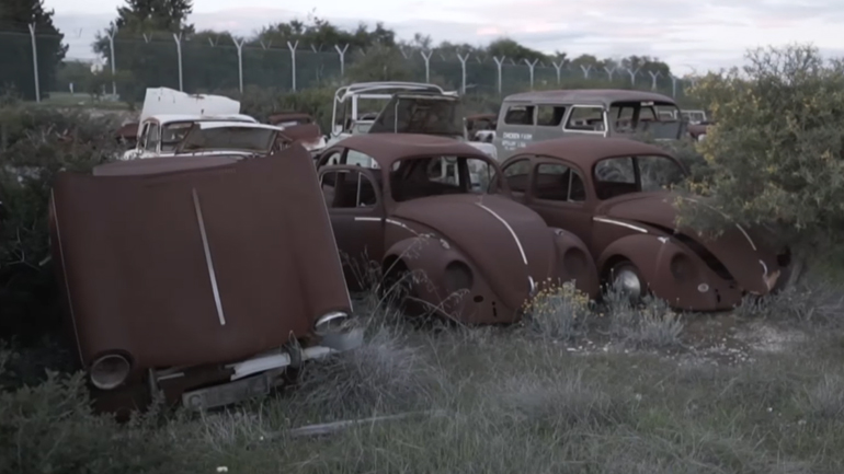 Νεκροταφείο 400 αυτοκινήτων σε απαγορευμένη περιοχή στην Κύπρο