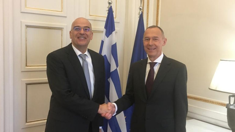 Συνάντηση Δένδια με τον πρέσβη της Ρωσικής Ομοσπονδίας