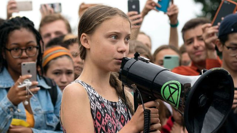 Tο ποίημα της Πάτι Σμιθ για τα γενέθλια της Γκρέτα Τούνμπεργκ