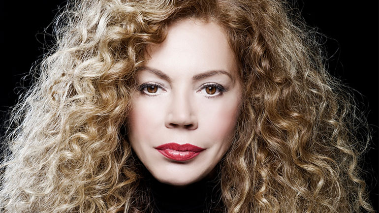 «Προσωπικά»: Η Ελένη Δήμου σε ένα αφιέρωμα στον Γιάννη Σπανό στο Half Note Jazz Club