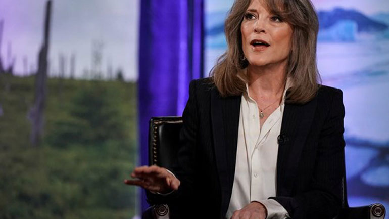 Αποσύρεται από την κούρσα για το χρίσμα των Δημοκρατικών η «γκουρού» Μαριάν Ουίλιαμσον