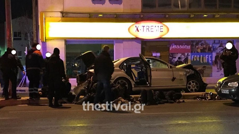 Σοβαρό τροχαίο με όχημα που μετέφερε μετανάστες στη Σταυρούπολη