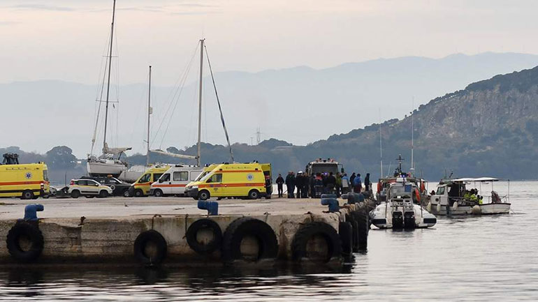 Τραγωδία στους Παξούς: Είκοσι άνδρες και μία γυναίκα μεταξύ των διασωθέντων μεταναστών