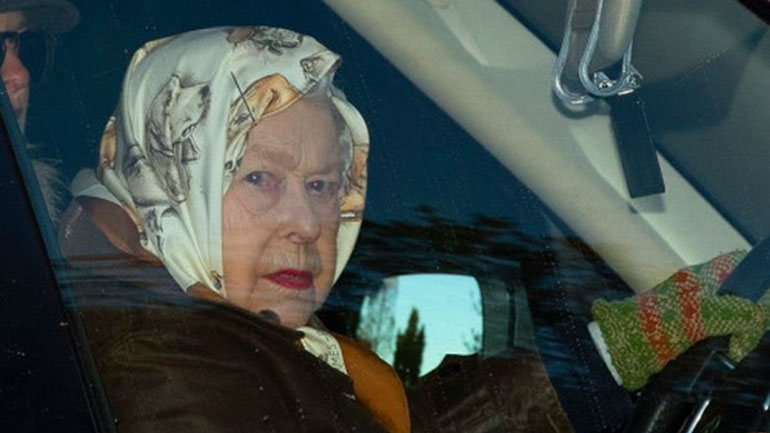 Η πρώτη δημόσια εμφάνιση της βασίλισσας Ελισάβετ μετά το Megxit