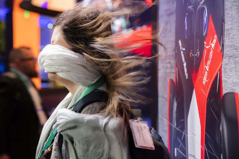 Το σίγουρο είναι πως όταν ένα όχημα επιταχύνει 0-100 σε 2,8 δευτερόλεπτα το... μαλλί θα αρχίσει να πετάει!