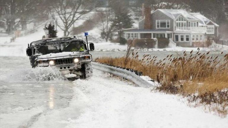 Κακοκαιρία – ΗΠΑ: 10 νεκροί, 1.000 ακυρωμένες πτήσεις, εκατοντάδες χιλιάδες σπίτια χωρίς ρεύμα