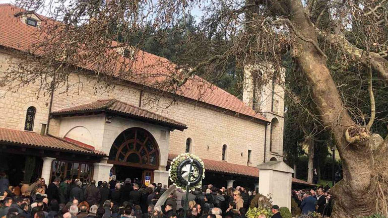 Το «τελευταίο αντίο» στον επιχειρηματία Θεόδωρο Νιτσιάκο