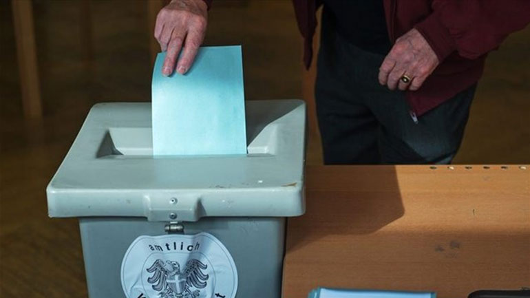 Δημοσκόπηση στην Αυστρία: Δεύτερο για πρώτη φορά στην ιστορία το κόμμα των Πρασίνων