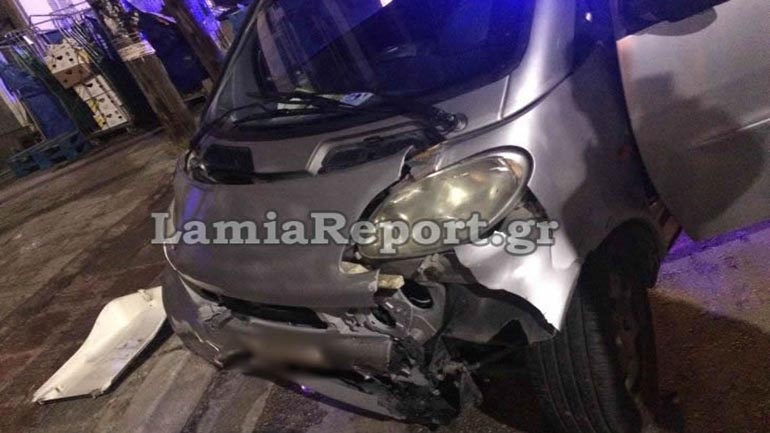 Λαμία: Τροχαίο με ντελιβερά σε διασταύρωση