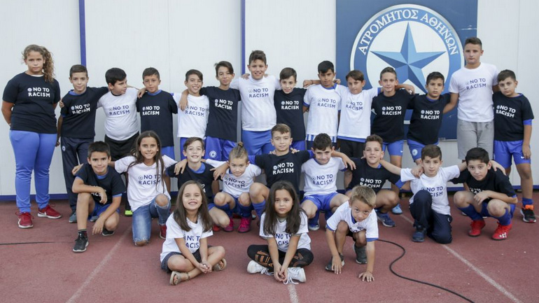 Super League: «Το ποδόσφαιρο είναι ενωμένο κατά του ρατσισμού!»