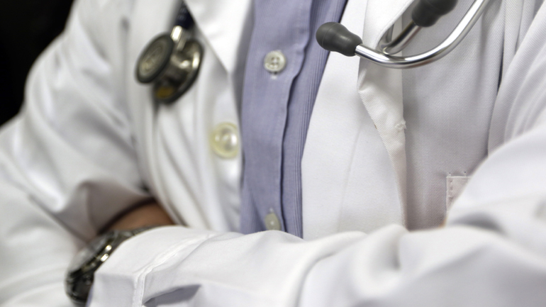 Κύμα λοιμώξεων του αναπνευστικού σαρώνει την Ελλάδα – Τα συμπτώματα