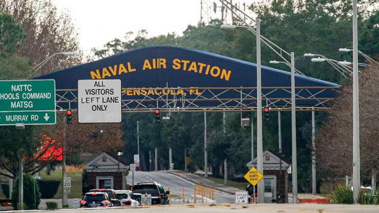 Η Ουάσινγκτον χαρακτηρίζει «τρομοκρατική ενέργεια» την επίθεση Σαουδάραβα στρατιωτικού σε βάση στη Φλόριντα