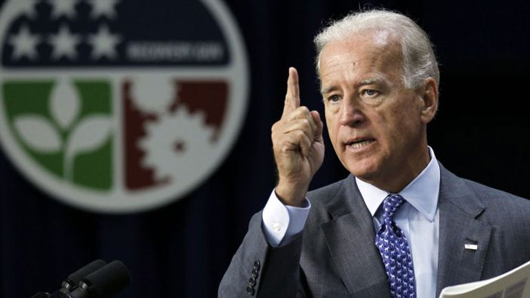 Ο Τζο Μπάιντεν προηγείται σε δύο δημοσκοπήσεις έναντι του Μπέρνι Σάντερς