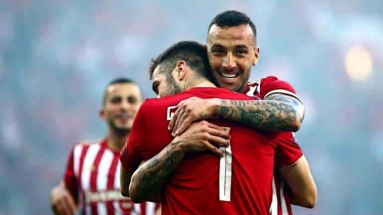 Με Φορτούνη και Γκιγέρμε η αποστολή του Ολυμπιακού