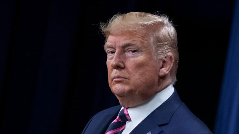 Τραμπ: Η Apple αρνείται να ξεκλειδώσει τηλέφωνα που χρησιμοποιούν κακοποιοί