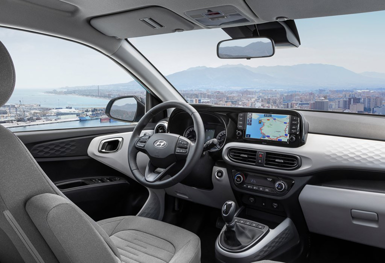 Το εσωτερικό της καμπίνας των επιβατών...