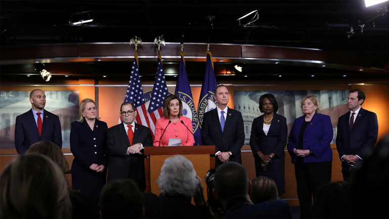 ΗΠΑ: Η Βουλή ενέκρινε τη διαβίβαση στη Γερουσία των άρθρων για την παραπομπή Τραμπ