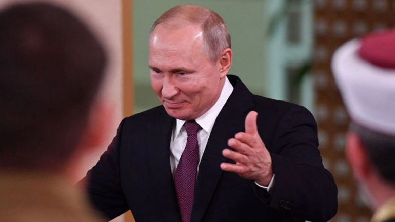 Η πρόταση Πούτιν για τον νέο πρωθυπουργό μετά την παραίτηση Μενβέντεφ